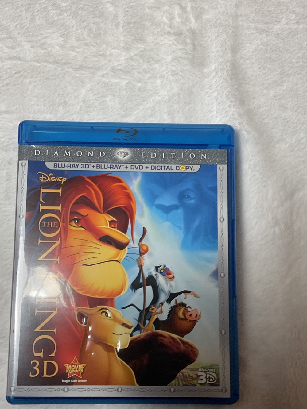 Disney The Lion King Blu-ray 3D Cover - Red, Orange, Yellow, Blue